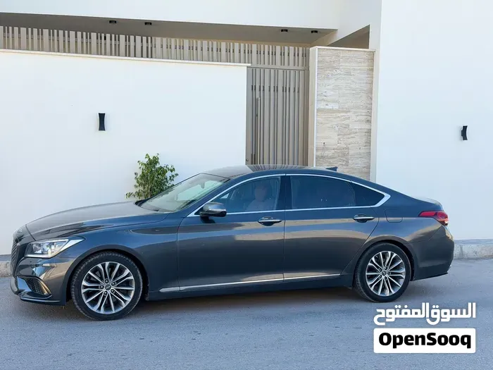 Genesis G80 2018 photo 3