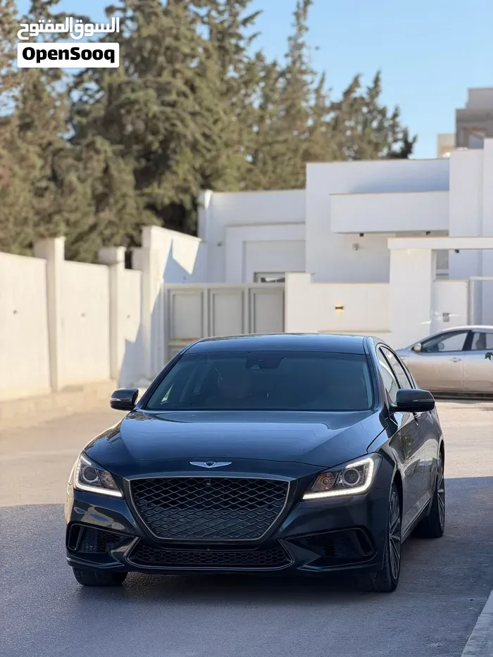 Genesis G80 2018 photo 2