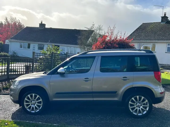 Skoda Yeti 2014 photo 4
