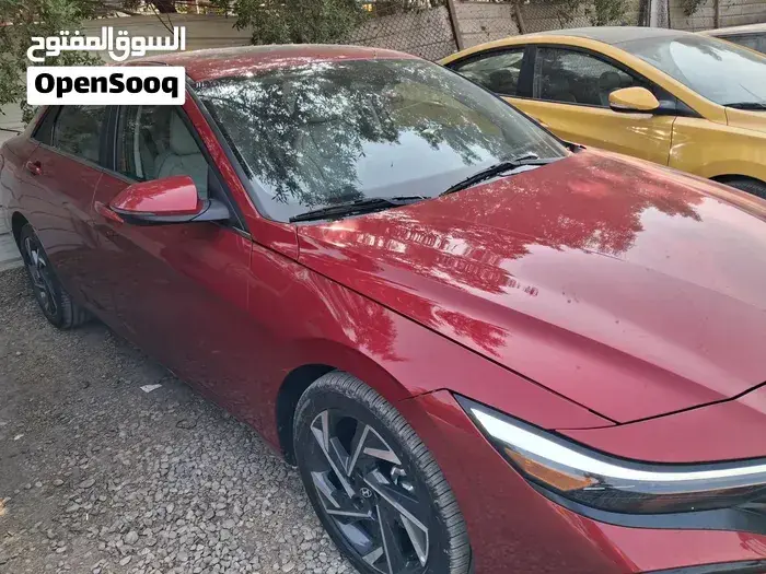 Hyundai Elantra 2025 photo 3