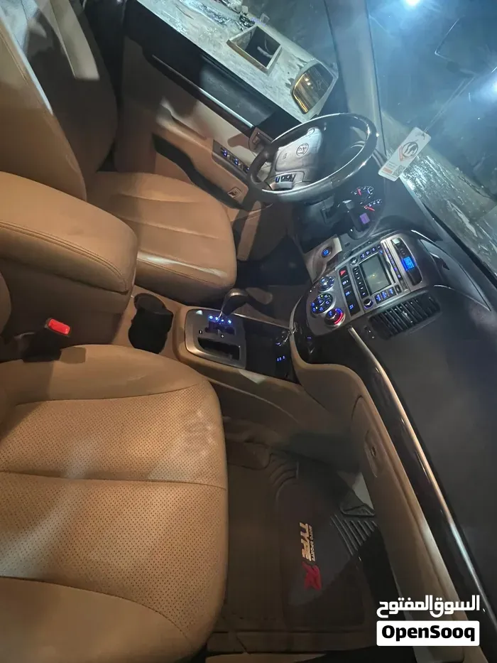 Hyundai Santa Fe 2012 photo 4