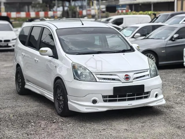 Nissan Grand Livina
