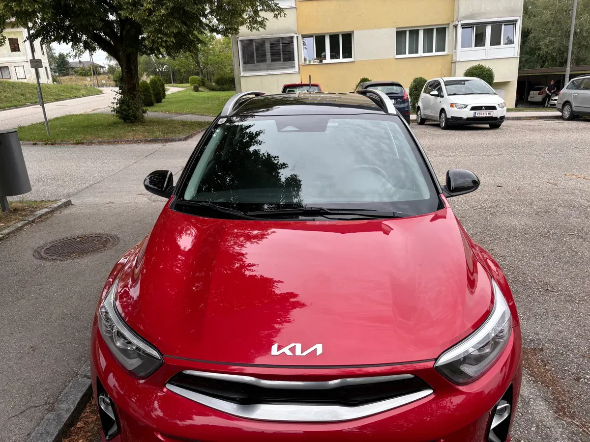 Kia Stonic 2023 photo 2