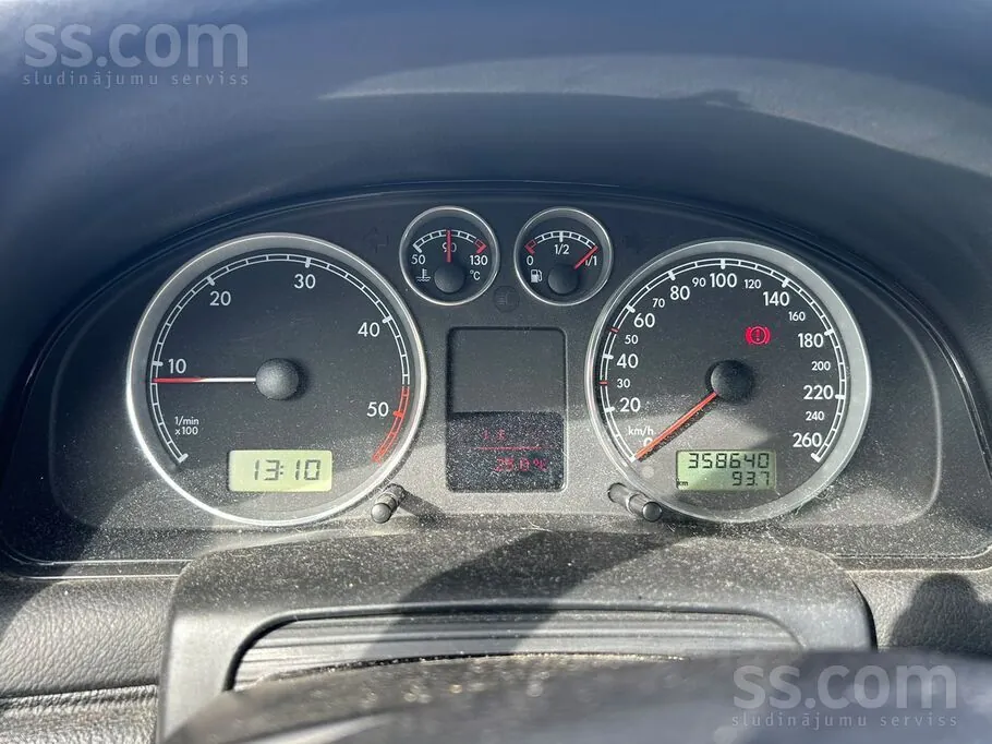Volkswagen Passat 2003 photo 5