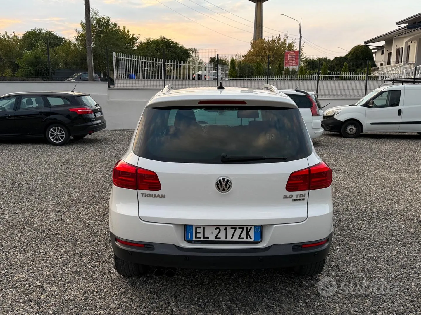 Volkswagen Tiguan 2012 photo 4
