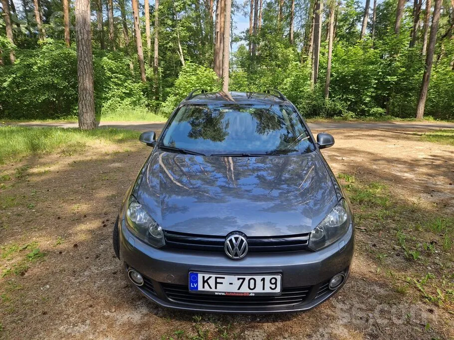 Volkswagen Golf 2012 photo 2