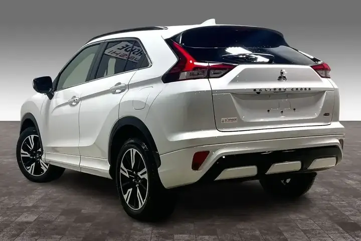 Mitsubishi Eclipse Cross 2026 photo 3