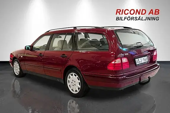 Mercedes-Benz E 300 1999 photo 4