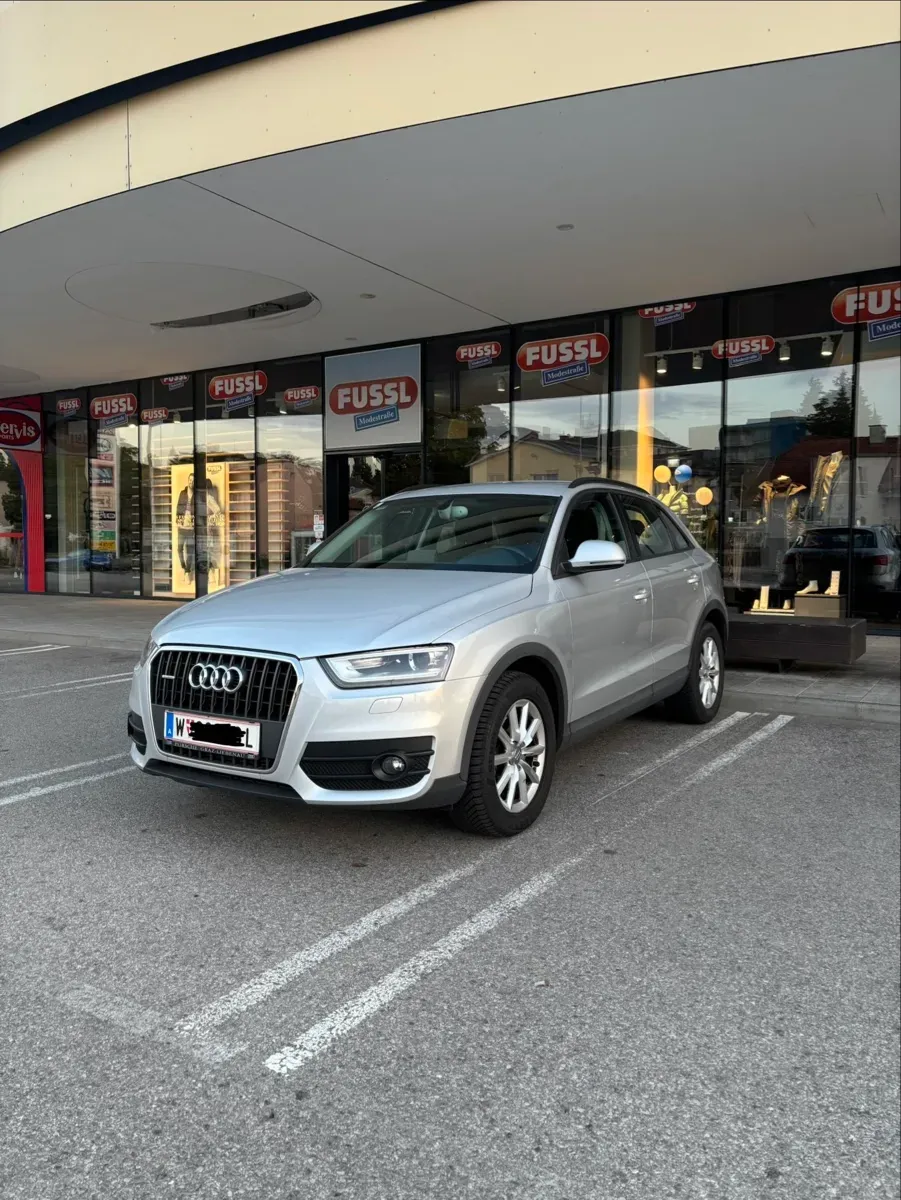 Audi Q3 2013 photo 2