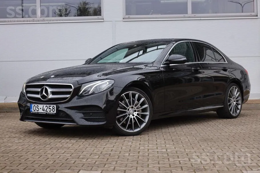 Mercedes-Benz E220D