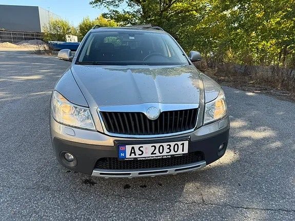 Skoda Octavia Scout 2010 photo 4