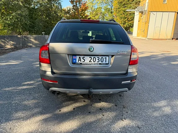 Skoda Octavia Scout 2010 photo 3