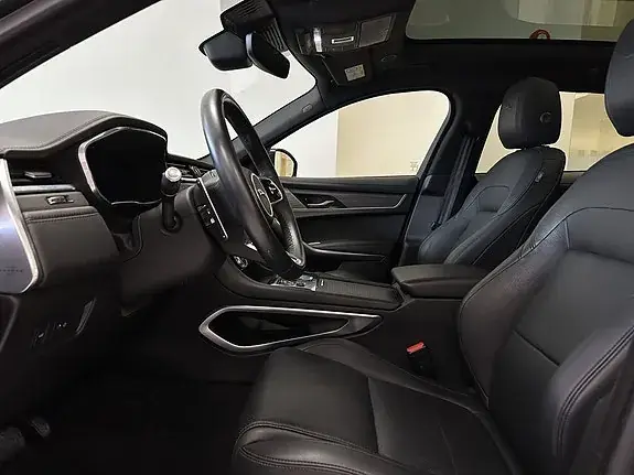 Jaguar F-Pace 2021 photo 4