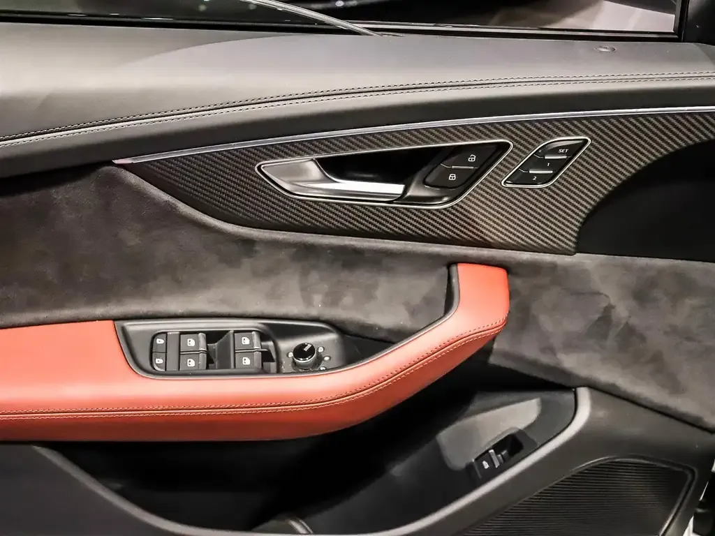 Audi Sq8 E-Tron 2025 photo 4