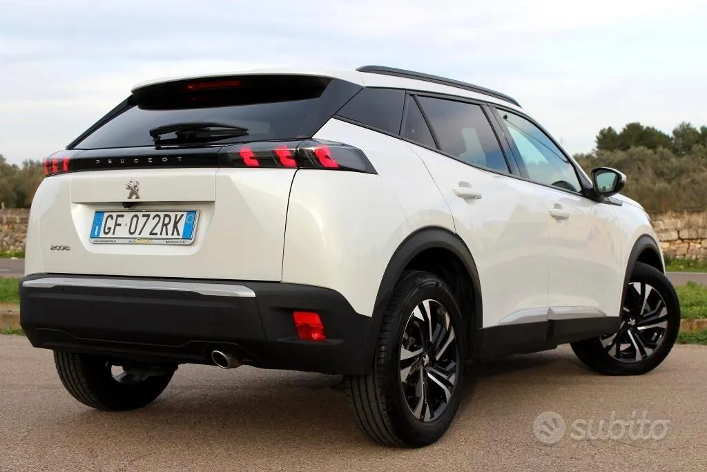 Peugeot 2008 2021 photo 4