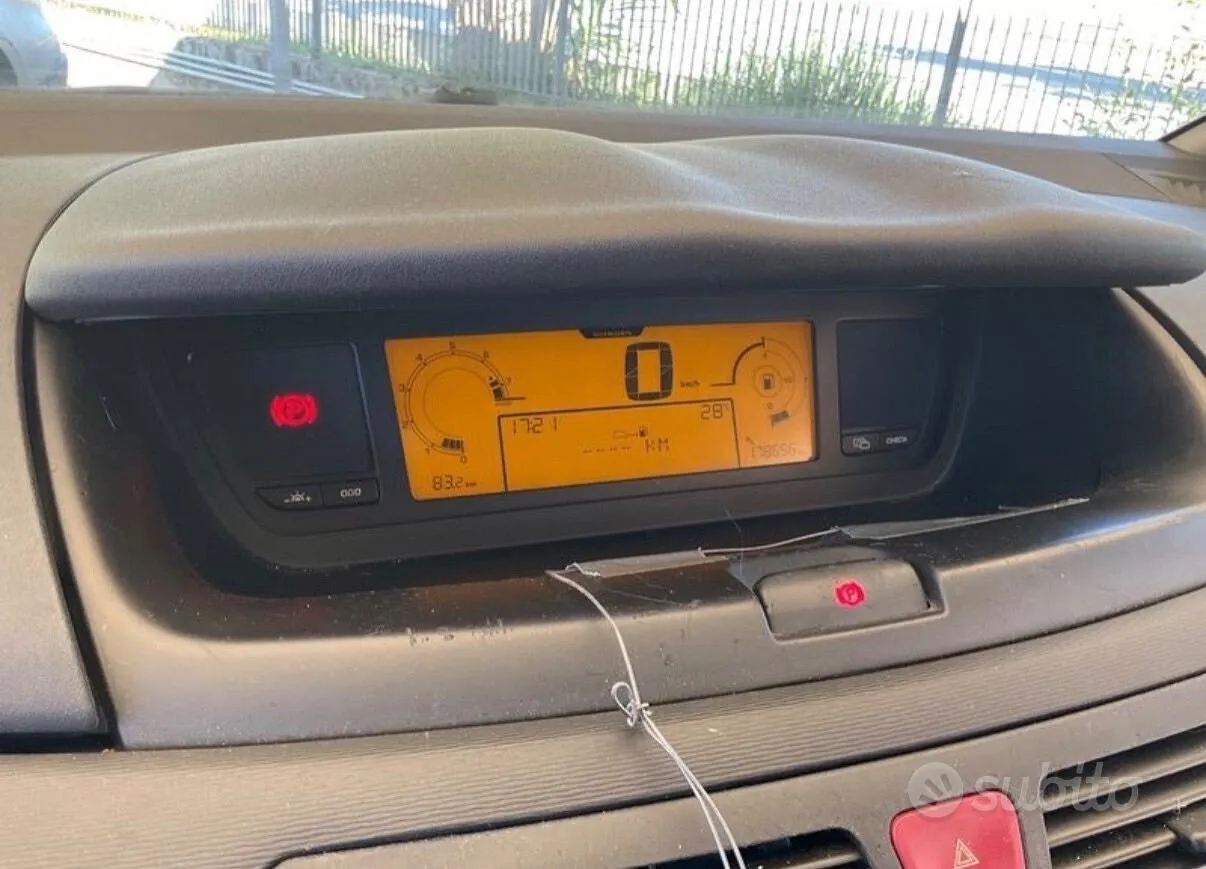 Citroen C4 Picasso 2007 photo 4