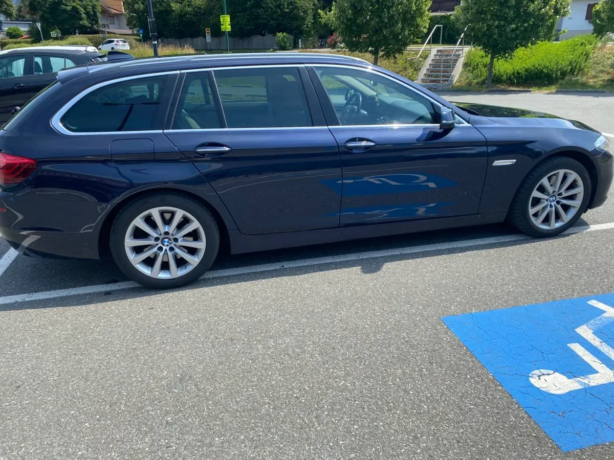 BMW 5 Series 2016 photo 3