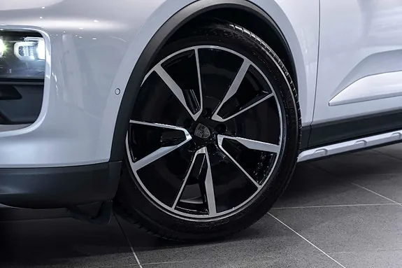 Porsche Macan 2025 photo 3