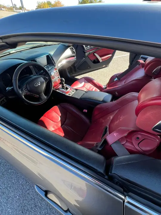 Infiniti G37 2010 photo 5