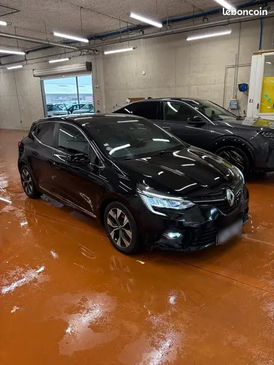 Renault Clio 2019 photo 2