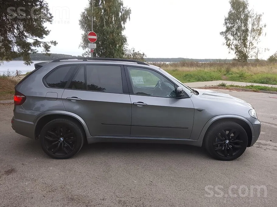 BMW X5 2007 photo 2