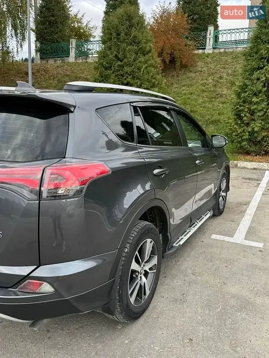 Toyota Rav4 2017 photo 3