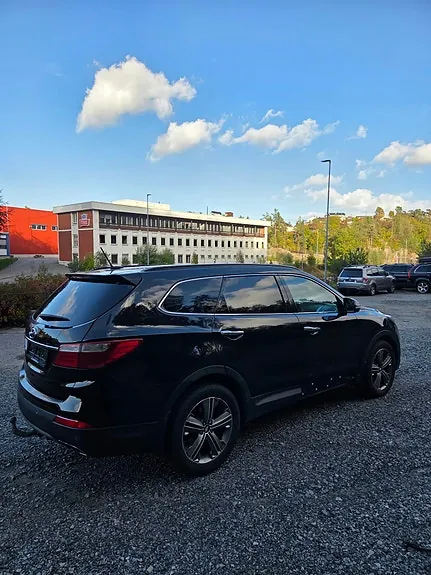 Hyundai Grand Santa Fe 2015 photo 3