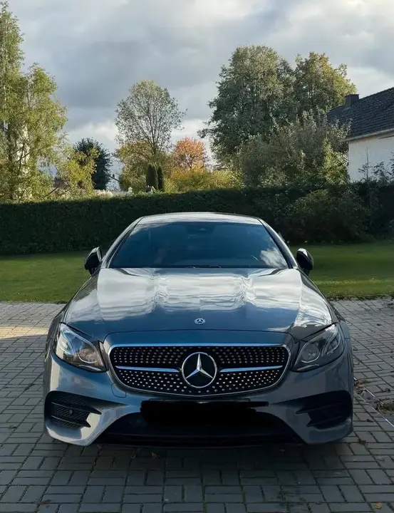 Mercedes-Benz E 200 Coupé