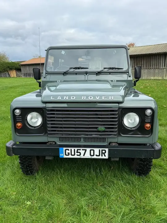 Land Rover Defender 90