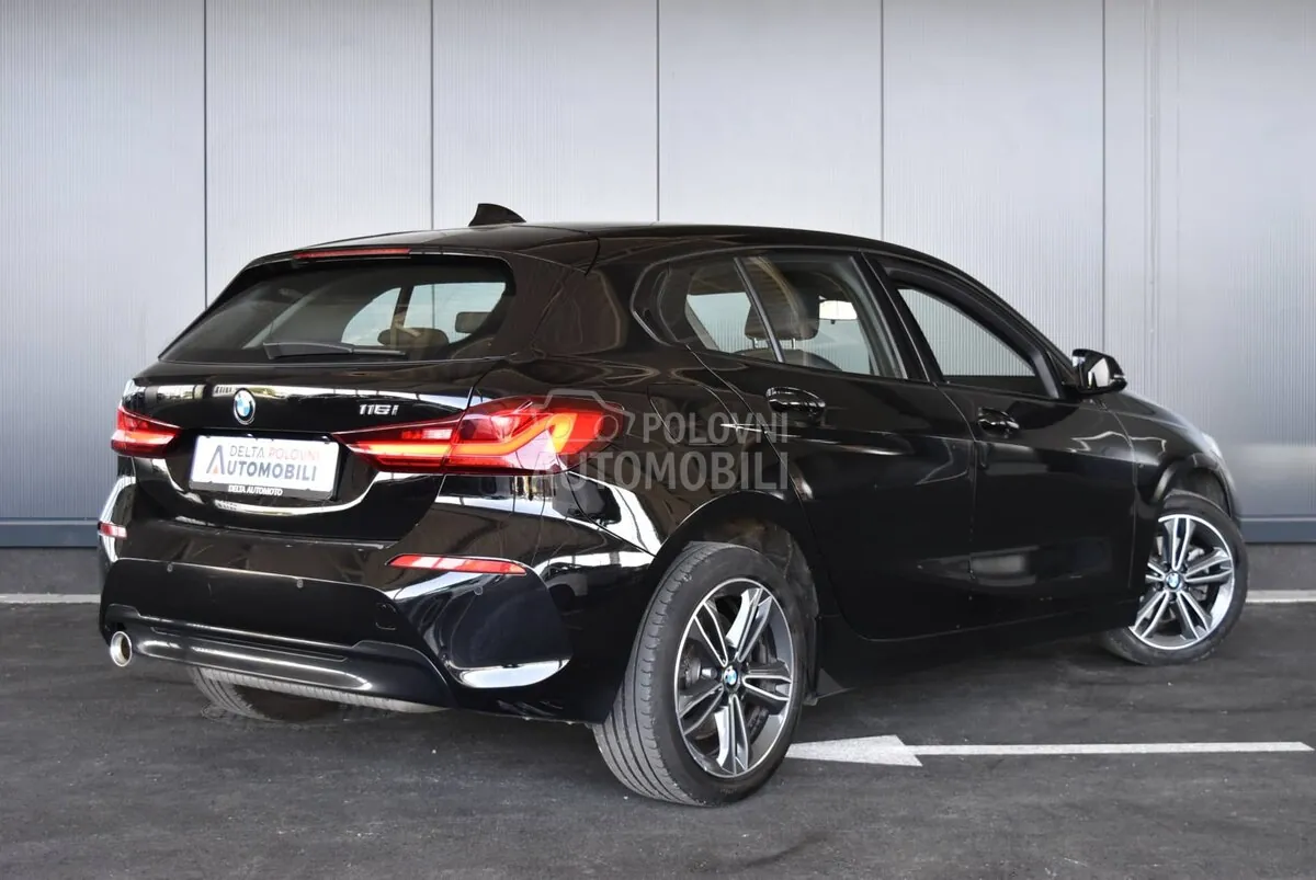 BMW 116 I At Sport 2023 photo 2