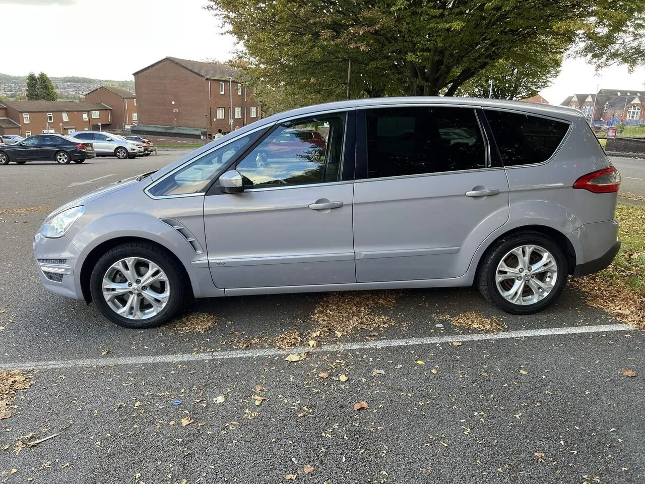 Ford S-Max 2010 photo 4
