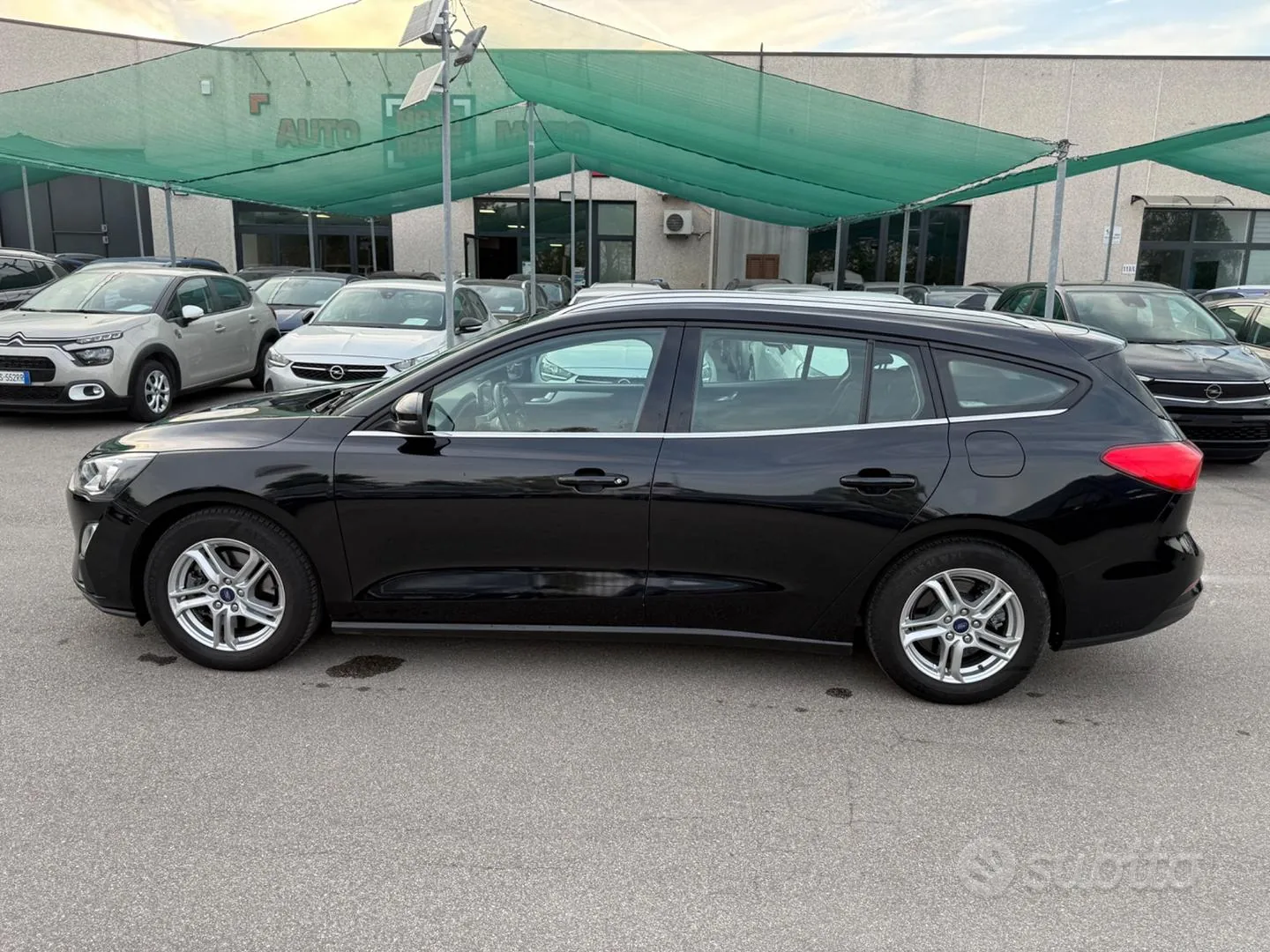 Ford Focus 2021 photo 2