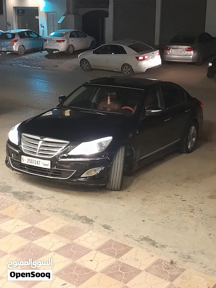Genesis G80 2014 photo 3