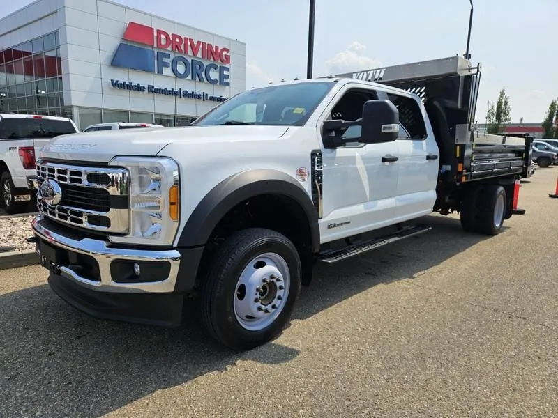 Ford Super Duty F-550 2023 photo 2