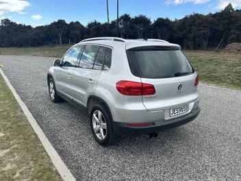 Volkswagen Tiguan 2012 photo 4