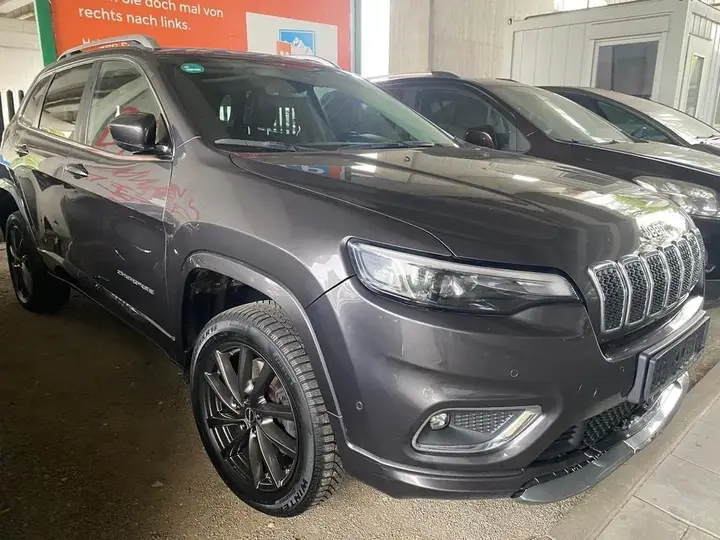 Jeep Cherokee