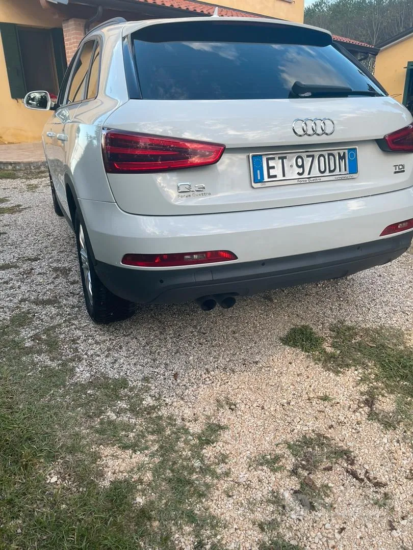 Audi Q3 2013 photo 2