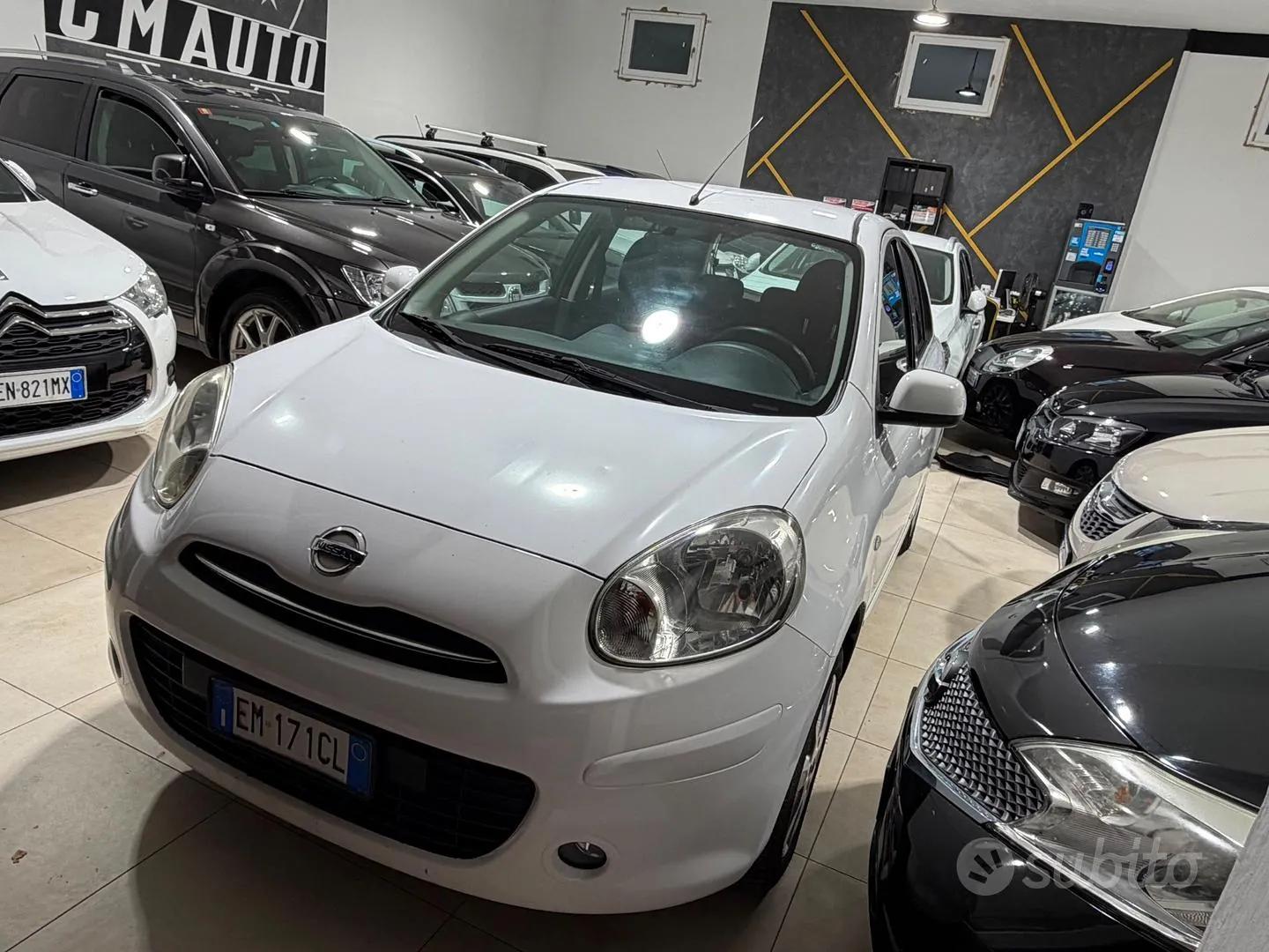 Nissan Micra 2012 photo 2