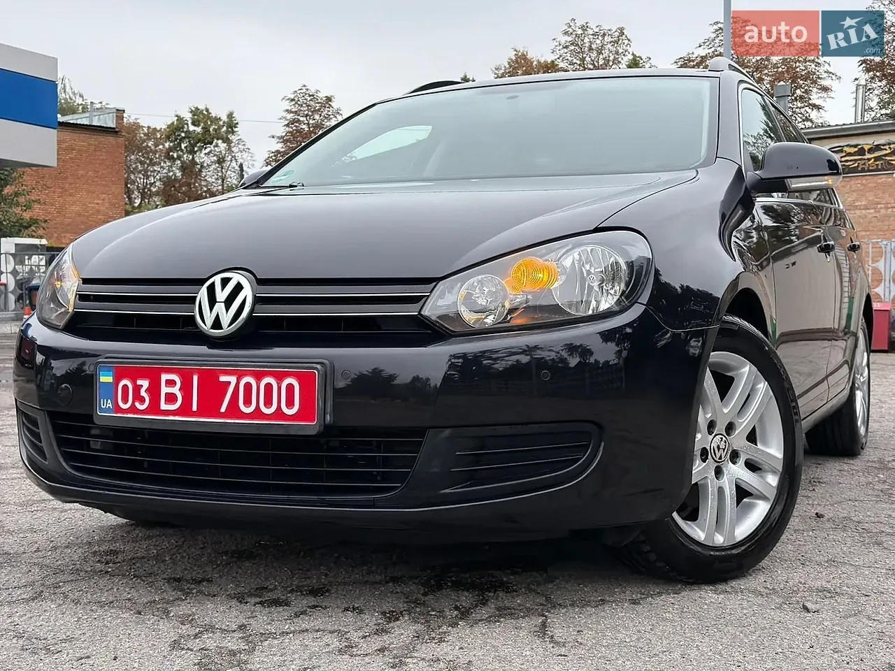 Volkswagen Golf 2011 photo 2