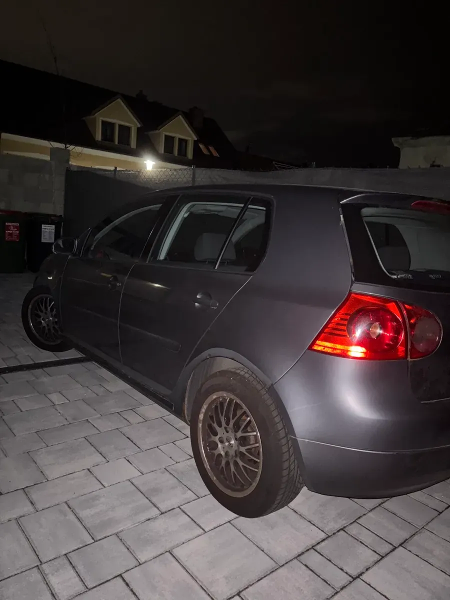 Volkswagen Golf 2004 photo 3