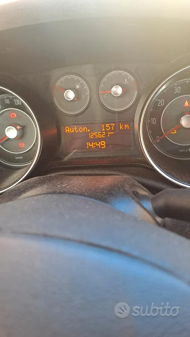 Fiat Punto 2011 photo 5