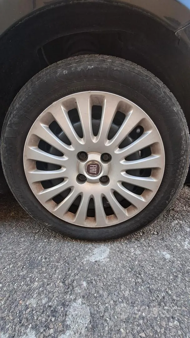 Fiat Punto 2011 photo 4