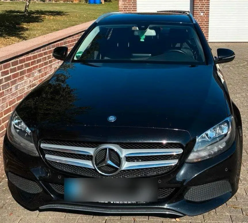 Mercedes-Benz C200