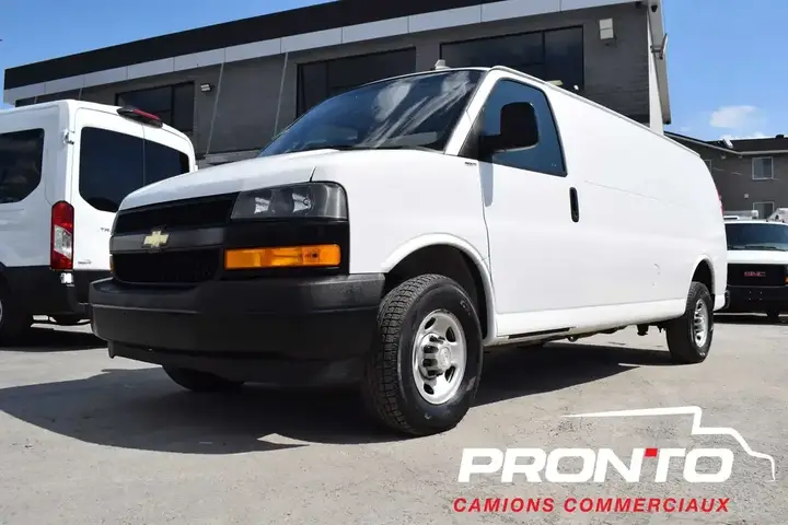 Chevrolet Express 2500 2020 photo 2