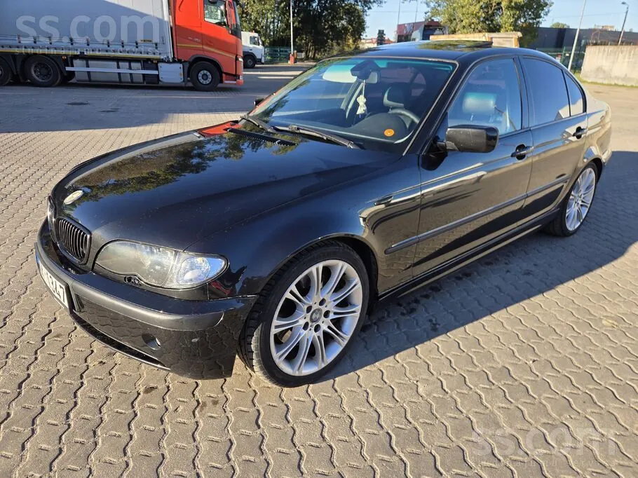 BMW 330