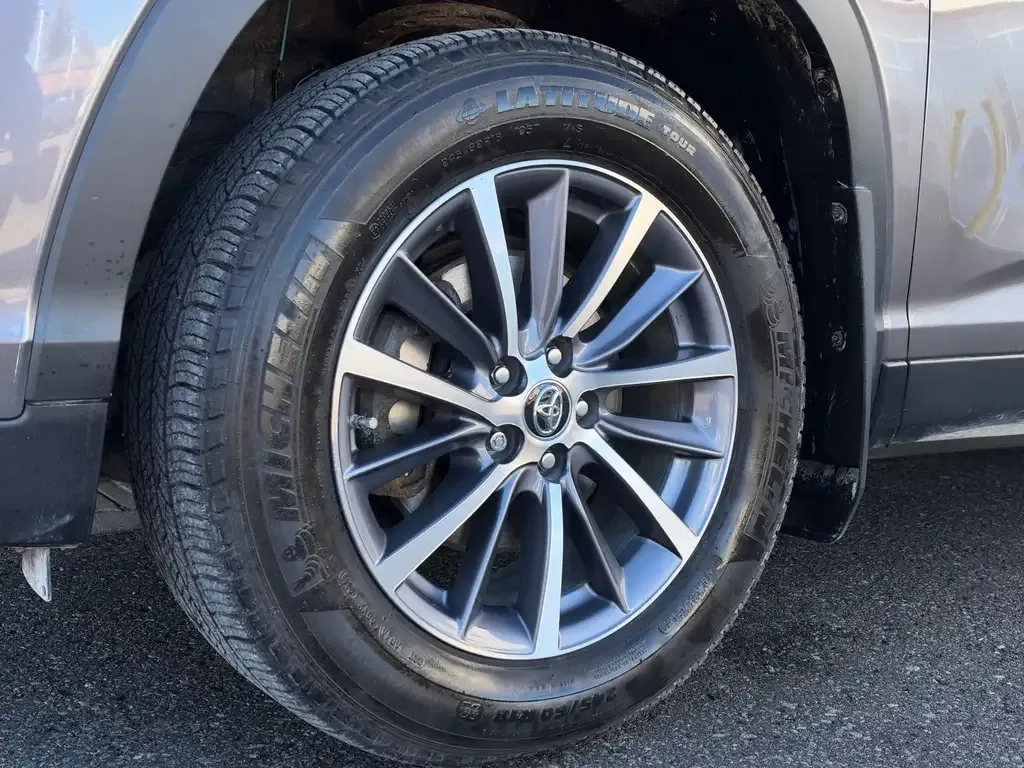 Toyota Highlander 2019 photo 2