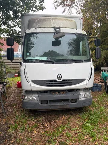 Renault Midlum