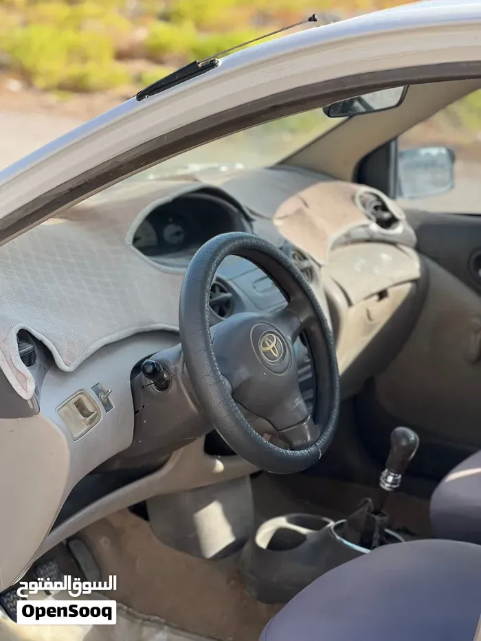 Toyota Echo 2005 photo 2