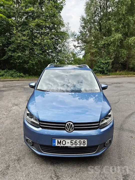 Volkswagen Touran 2012 photo 5