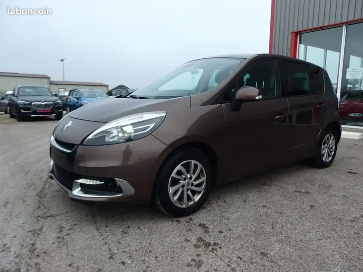 Renault Scenic 2013 photo 3